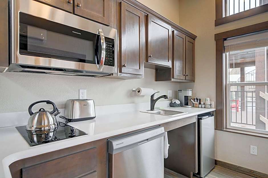 Ridgeline Hotel at Yellowstone, an Ascend Collection Hotel