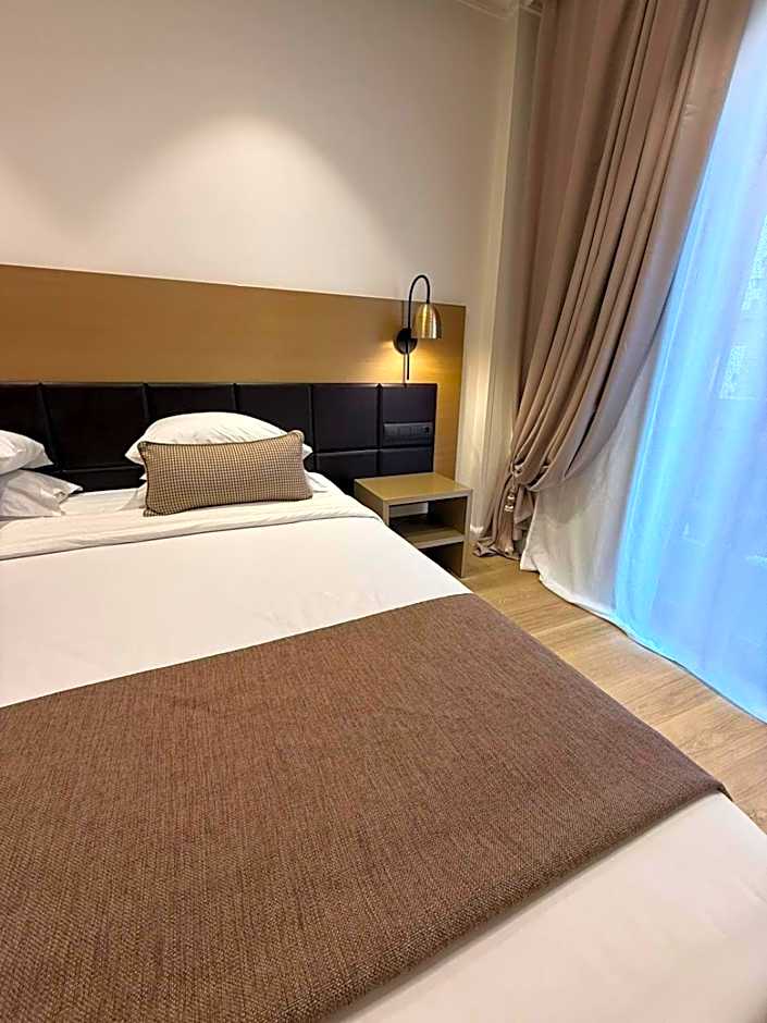 Aeolis Hotel