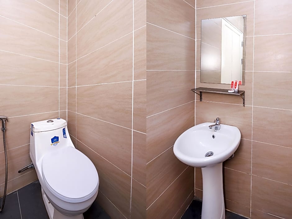 OYO 836 Mandurah Room & Cafe