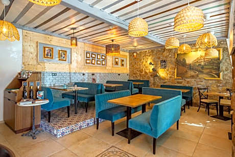 Logis Hôtel Beauséjour