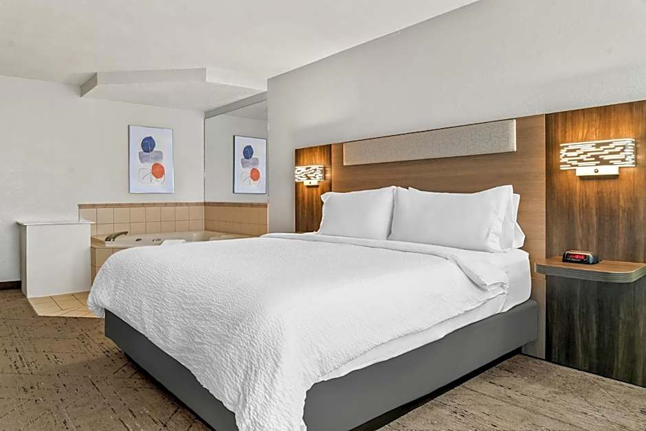 Holiday Inn Express Lapeer By IHG