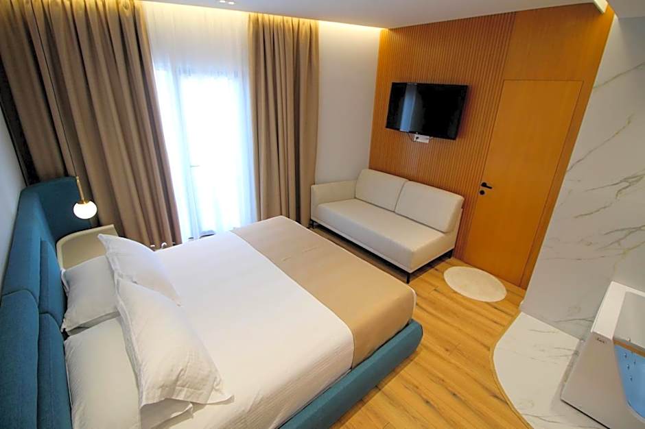 Hotel Strora