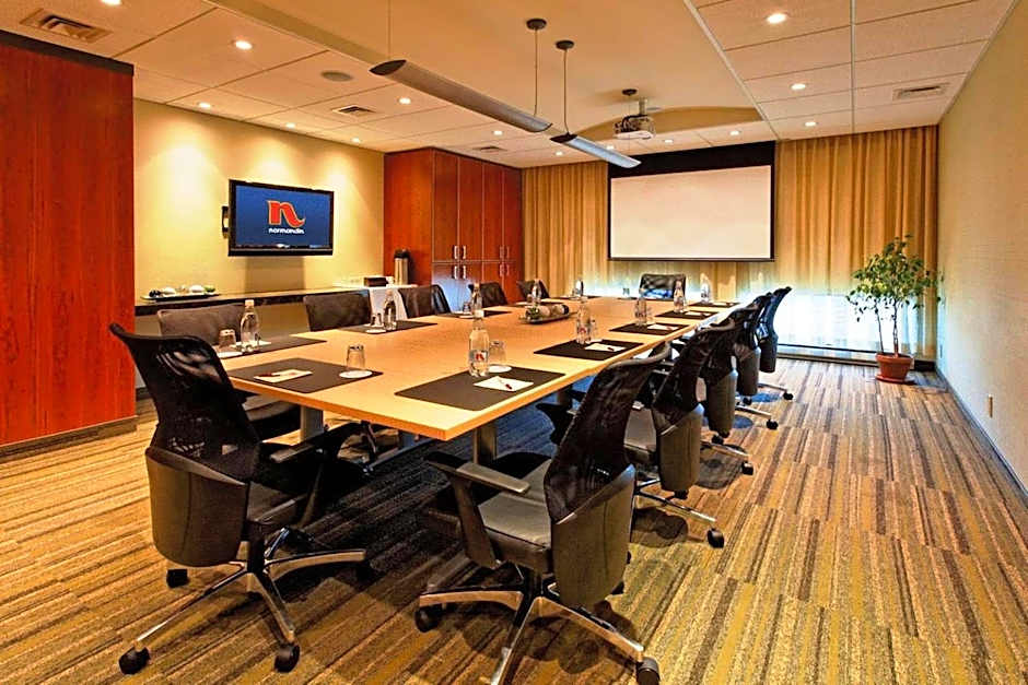 Hôtel & Suites Normandin Québec