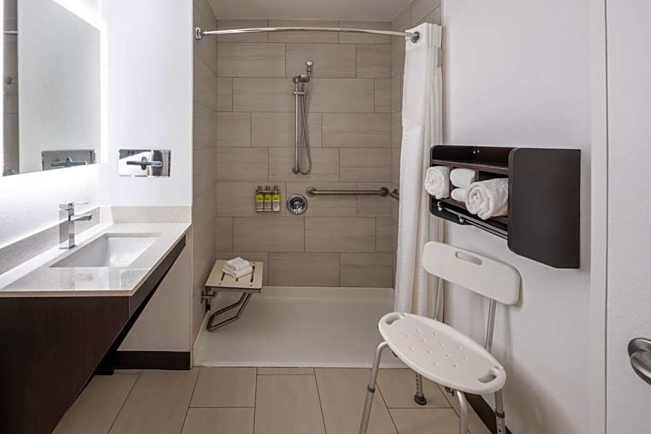 Holiday Inn Express Coventry S - West Warwick Area By IHG