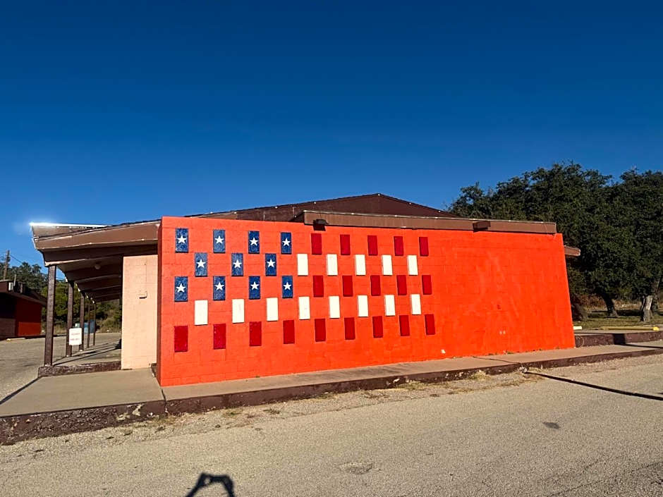 Holiday Host Motel & RV Park