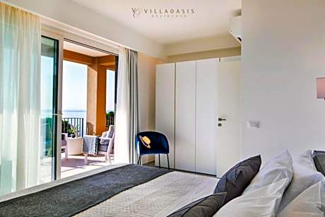 Deluxe Penthouse Suite With Outdoor Jacuzzi