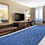 Comfort Inn Near Greenfield Village
