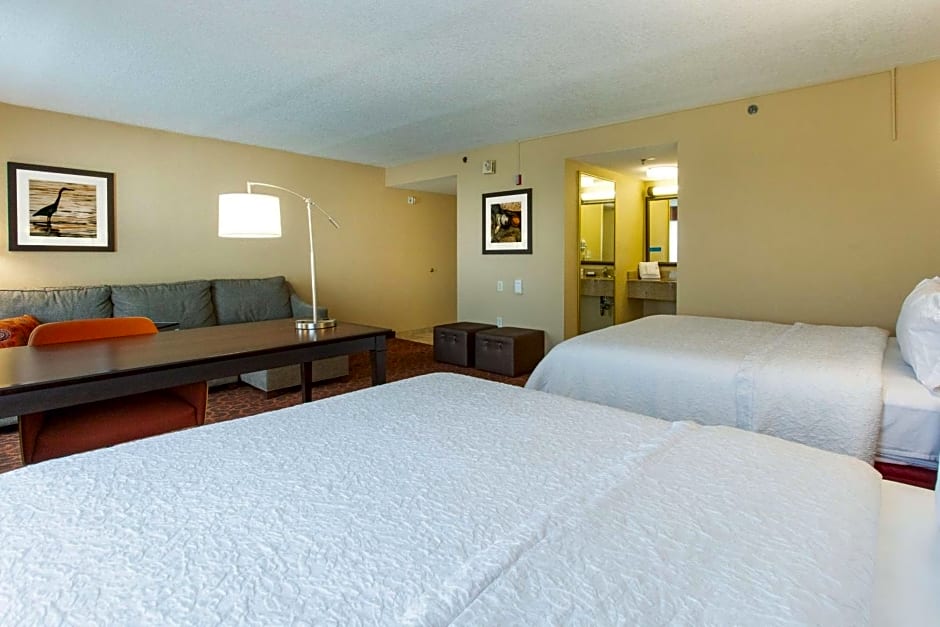 Hampton Inn By Hilton & Suites Jacksonville-Airport