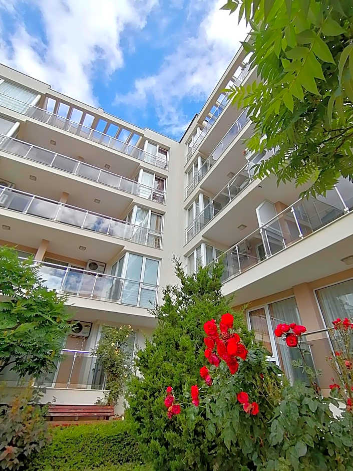 Sineva Del Sol Apartments