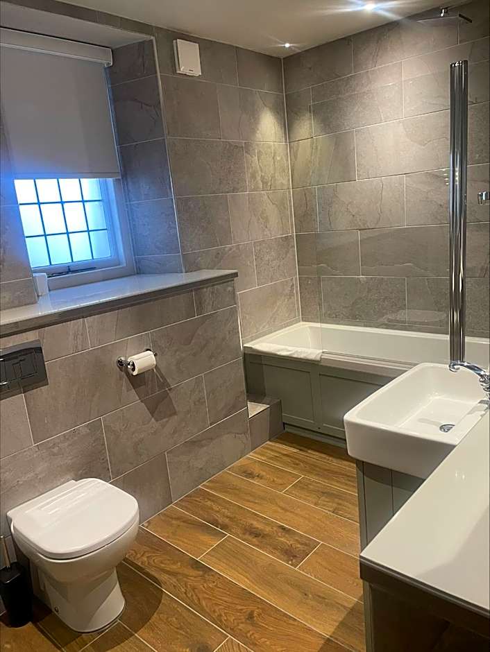 Holbrook Manor & Spa