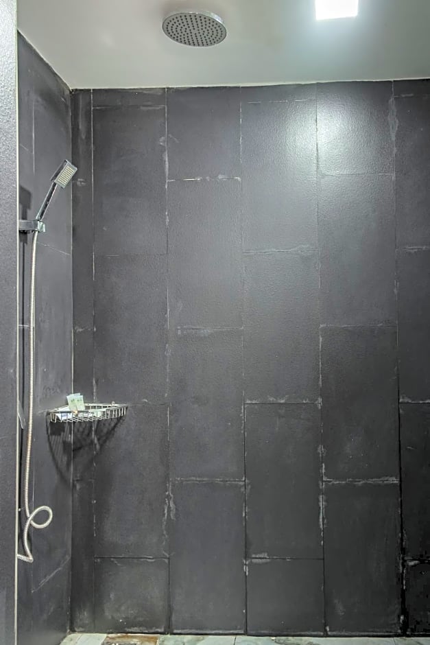 Anahaw Studio Suites