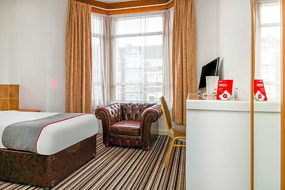 Cardiff Riverside Hotel by Belvilla