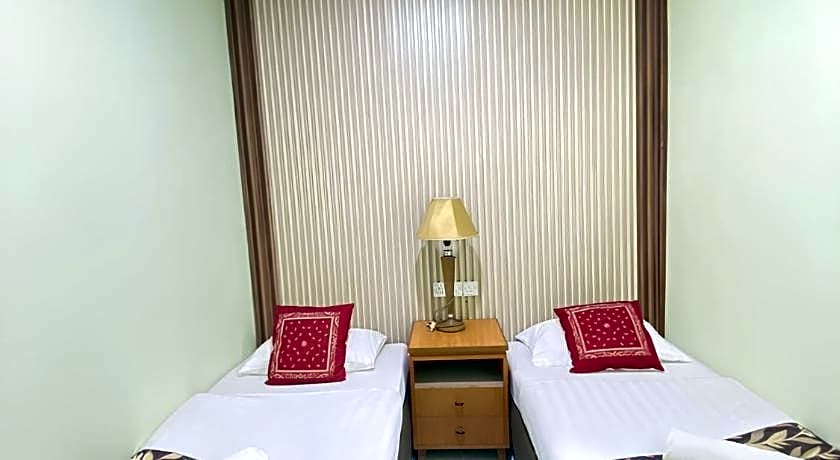 Grand Line Hotel