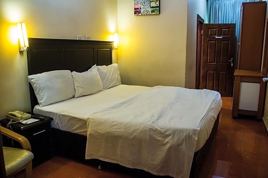 Island Heights Hotel