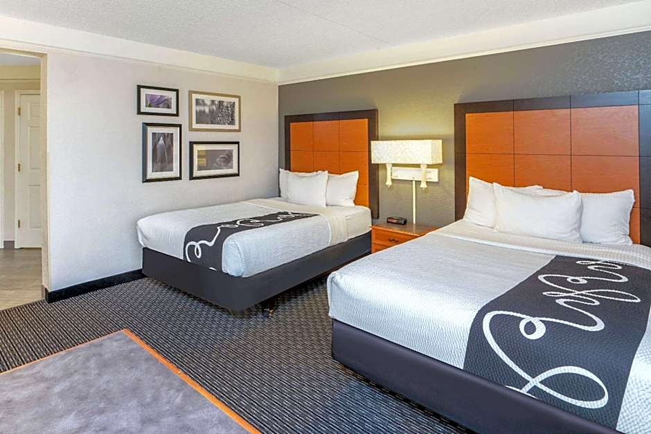 La Quinta Inn & Suites by Wyndham Pueblo