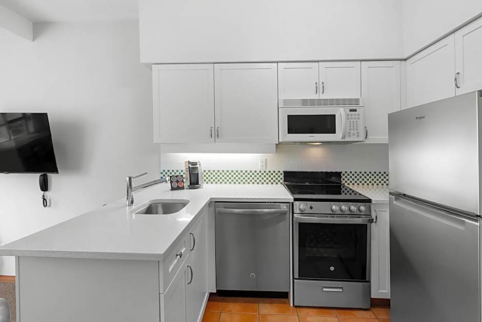 Alpenglow Lodge Family & Work Retreat by MVA