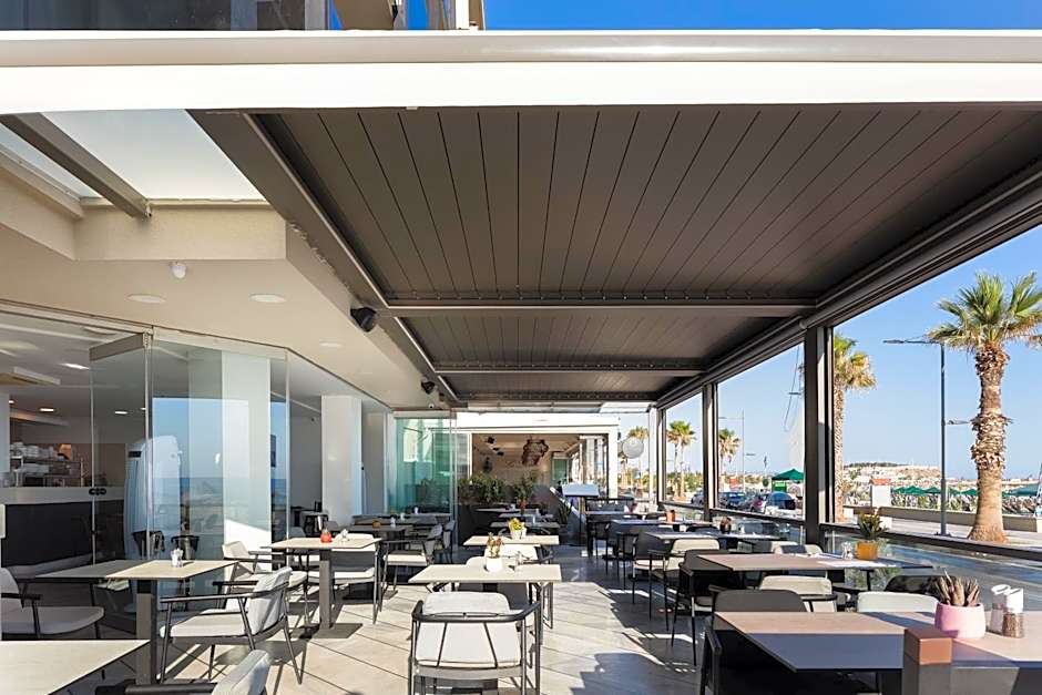 Steris Elegant Beach Hotel