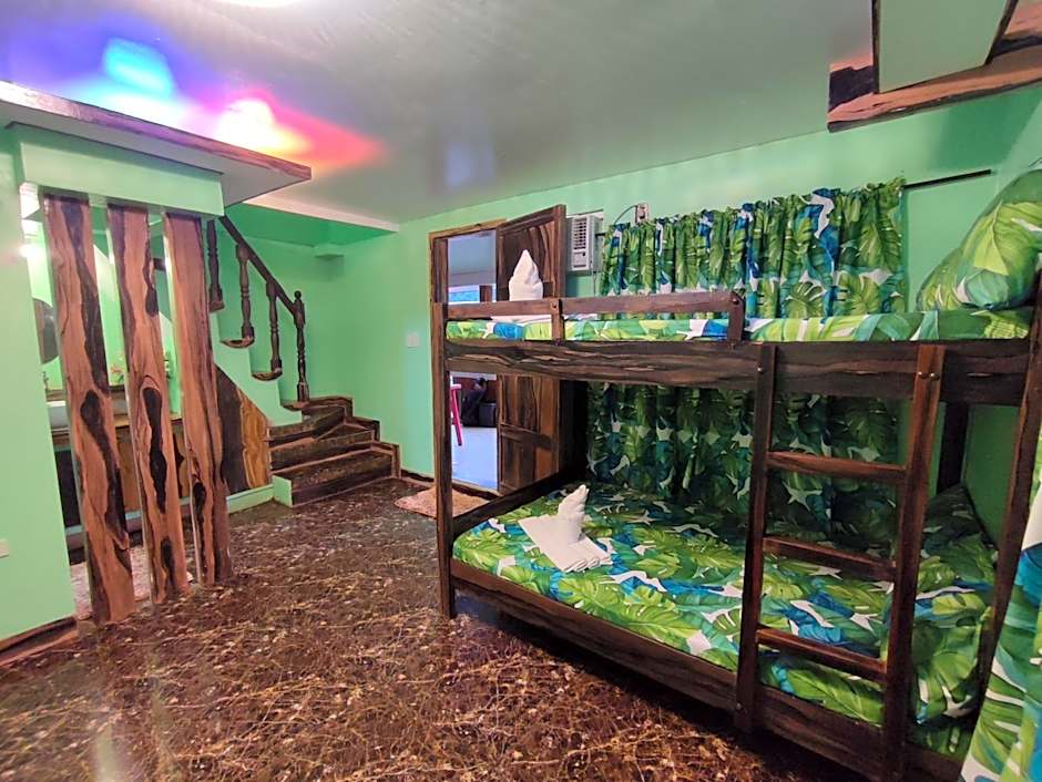 Blue Lagoon Inn and Restaurant, Pagudpud