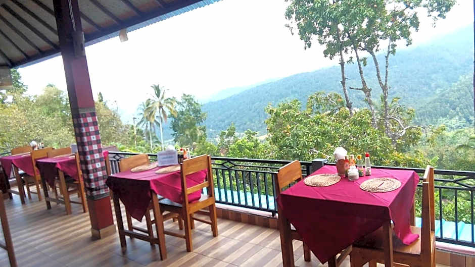 Aris Homestay and Warung Made