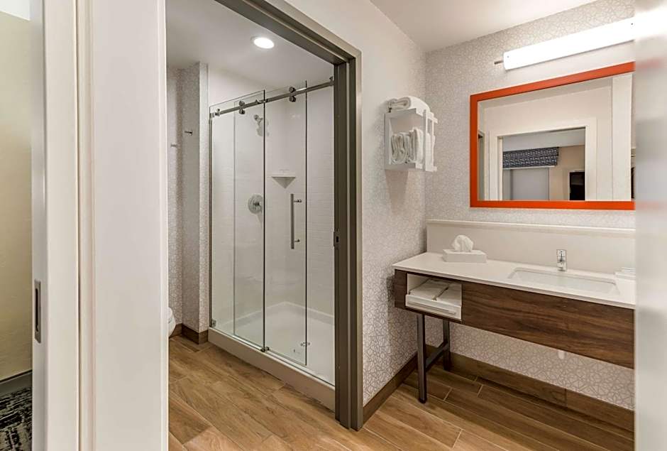 Hampton Inn By Hilton & Suites Benton Harbor, MI