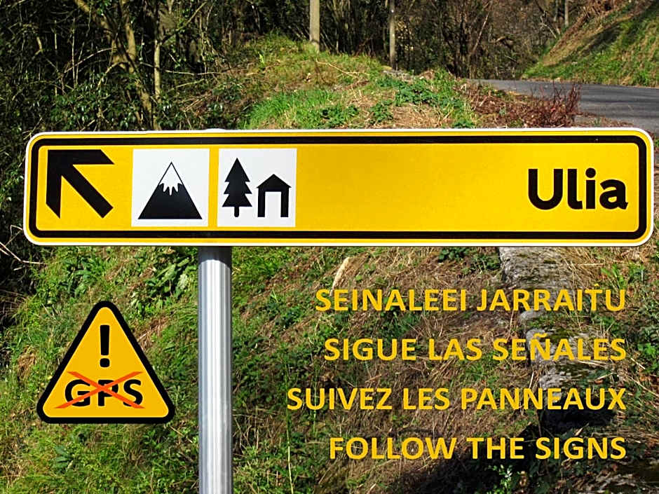 Albergue/Auberge ULIA Youth Hostel