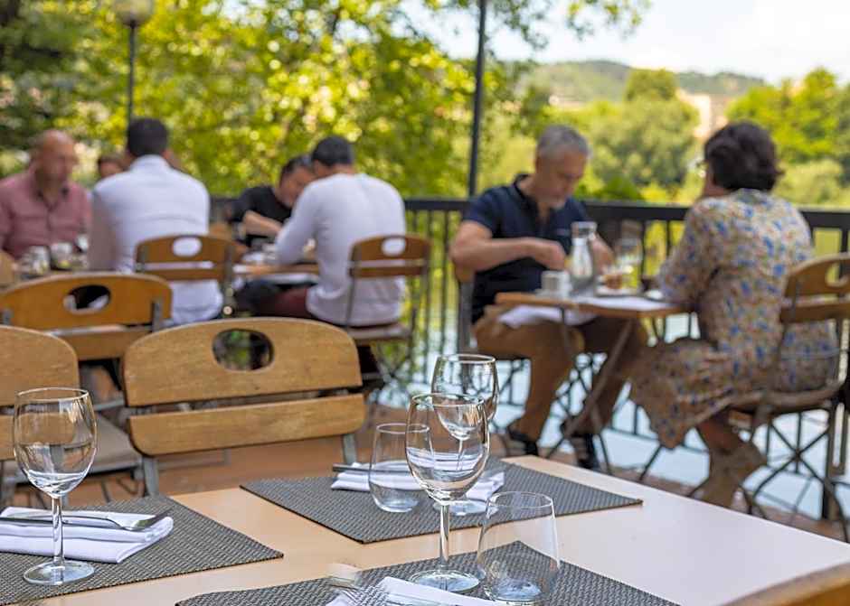 La Chartreuse Logis Hotel Restaurant