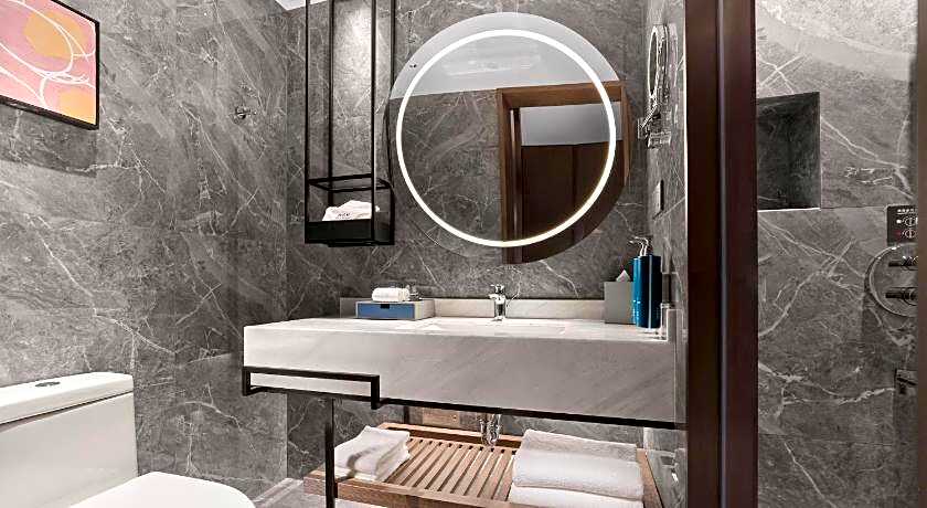 DoubleTree by Hilton Yantai Golden Coast Hotel & Suites