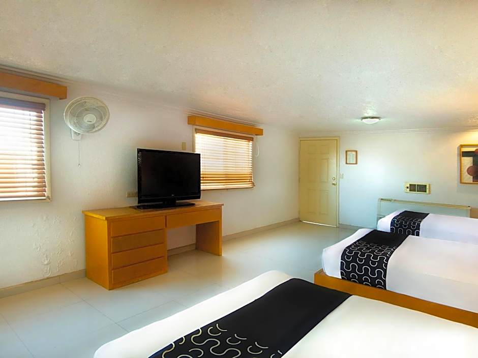 Hotel Regis