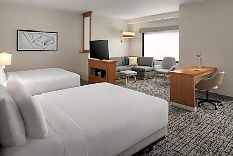 Queen Room with Two Queen Beds, Sofa Bed and Accessible Tub