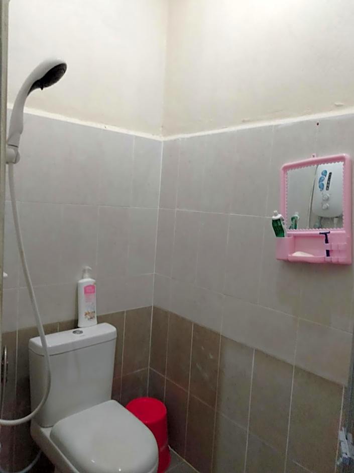 ROOMSTAY AQILAH PASIR PUTEH KELANTAN