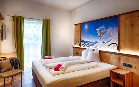 Three-Bedroom Apartment with Balcony