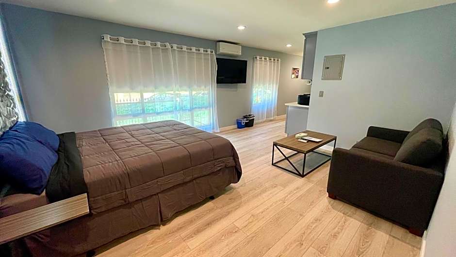 Quintessence ApartHotel