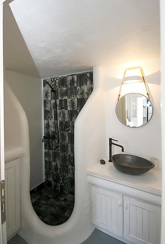 5 Traditional Suites