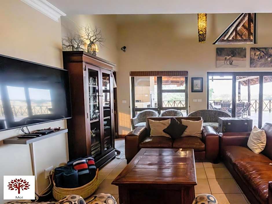 Zebula Golf and Wildlife Estate - Open Plains Pax 10 - Moi Signature Luxury villa