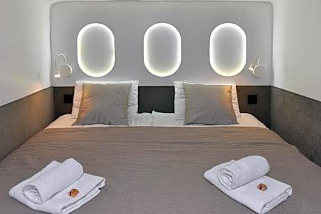 Studio Apartment Airplane Design