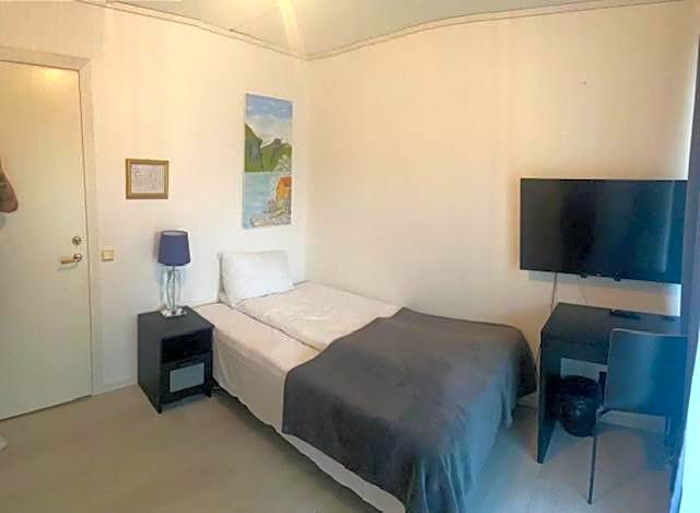 Sunde Fjord Hotel, free and easy parking