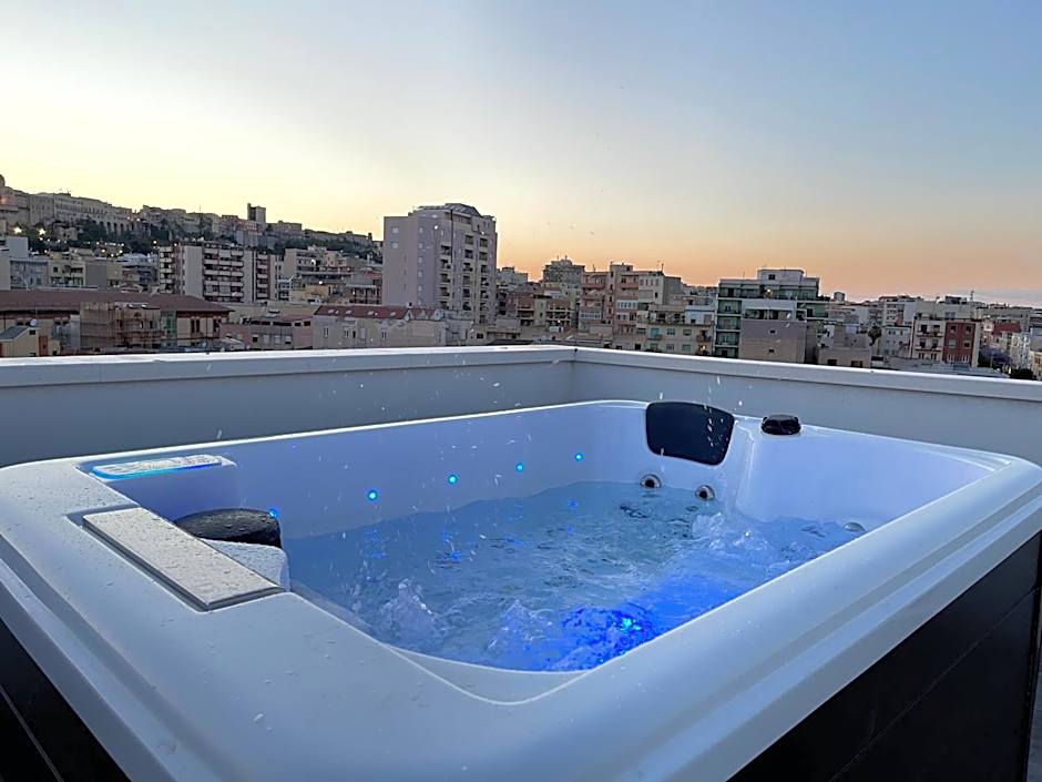 18 Dante Luxury Suites