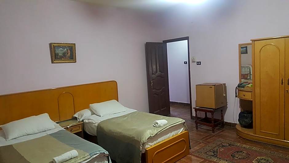 High way Hotel