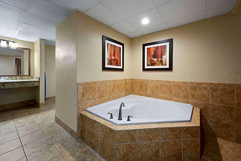 Days Inn & Suites by Wyndham Bozeman