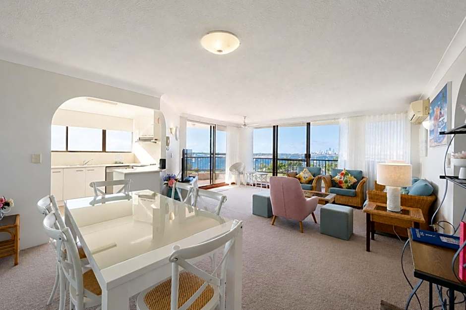 Broadwater Shores Waterfront Apartments