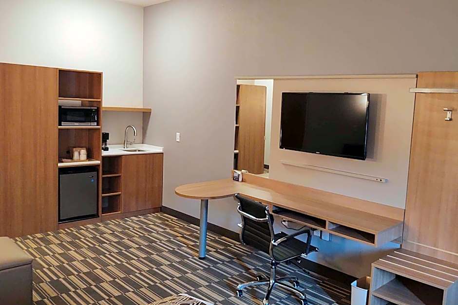 Microtel Inn & Suites by Wyndham Liberty/NE Kansas City Area