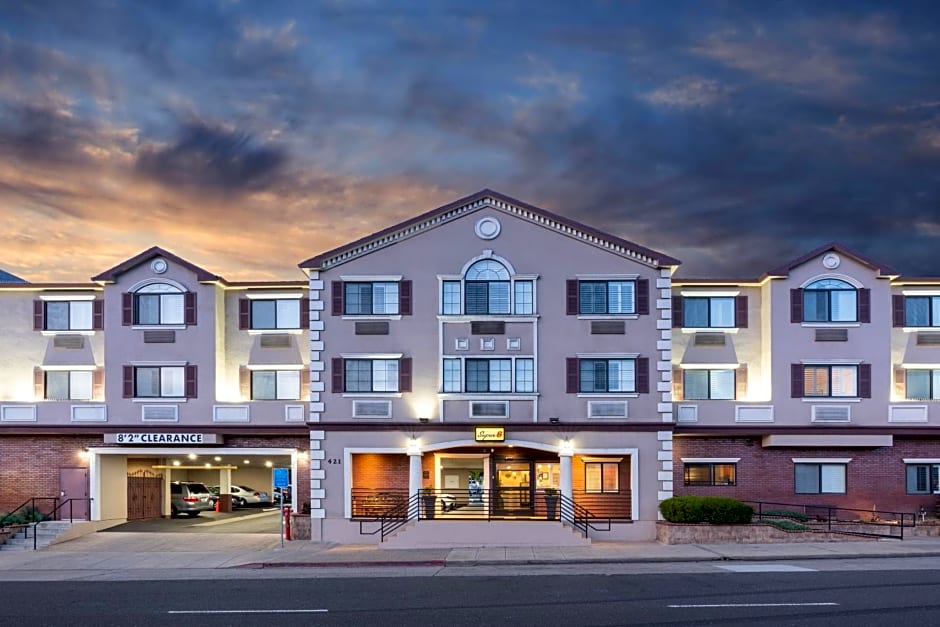 Super 8 by Wyndham San Francisco SFO Airport, San Bruno