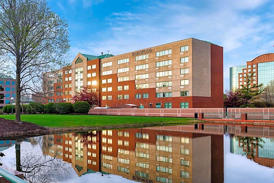 Elimwood Hotel, a Ramada by Wyndham