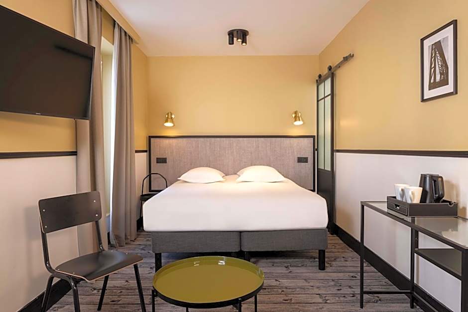 Hotel at Gare du Nord