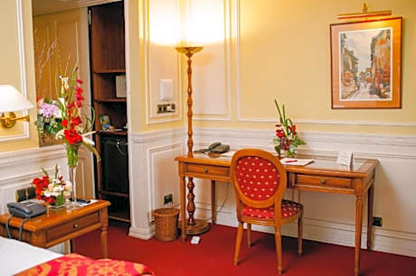 Executive Room (4)
