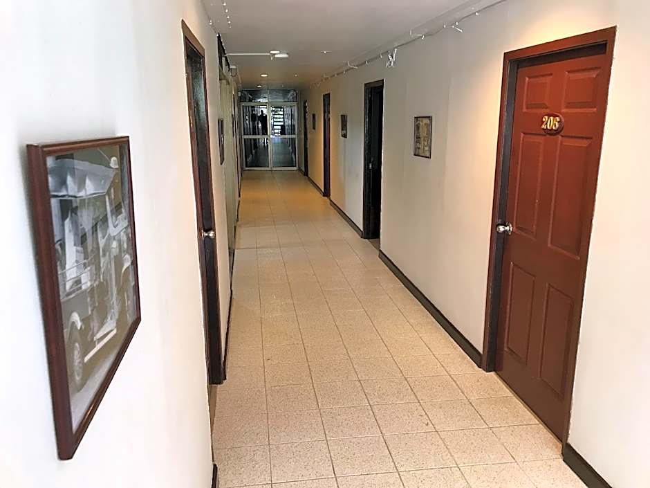 The Little Mermaid Guesthouse & Restaurant