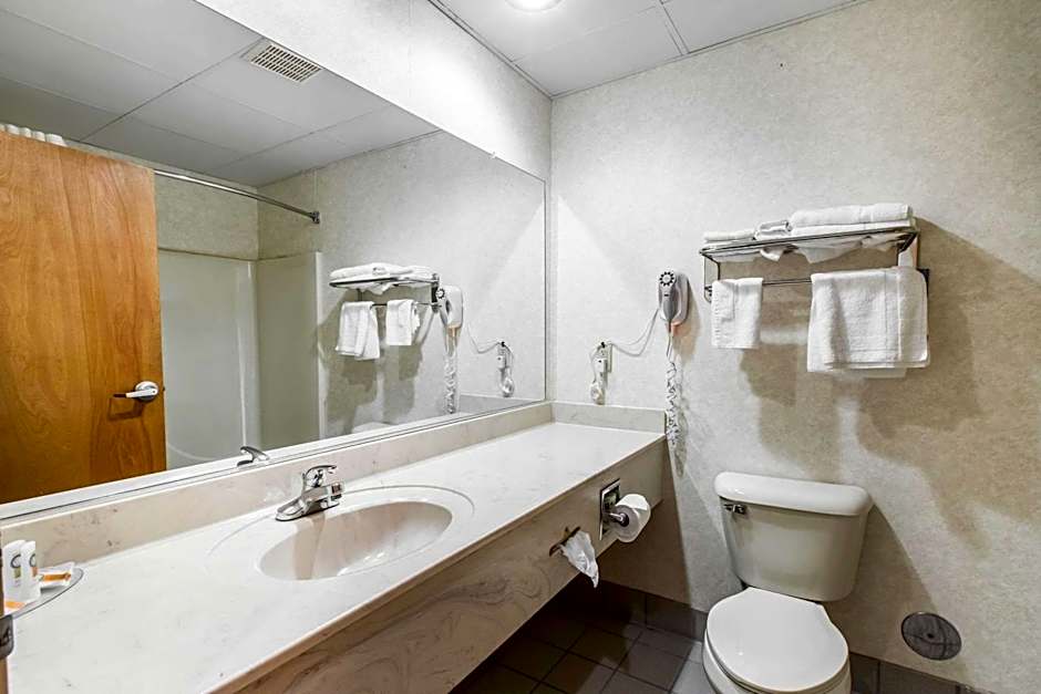 Quality Inn Clinton-Knoxville North