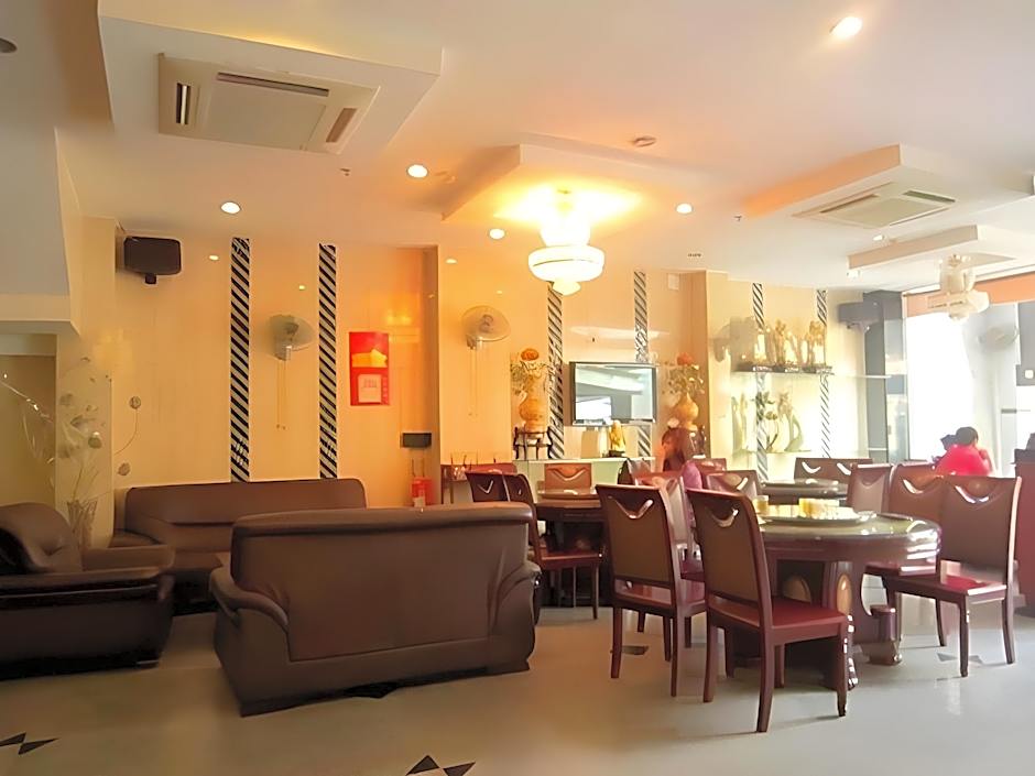 Hoa De Nhat - San Bay Tan Son Nhat 