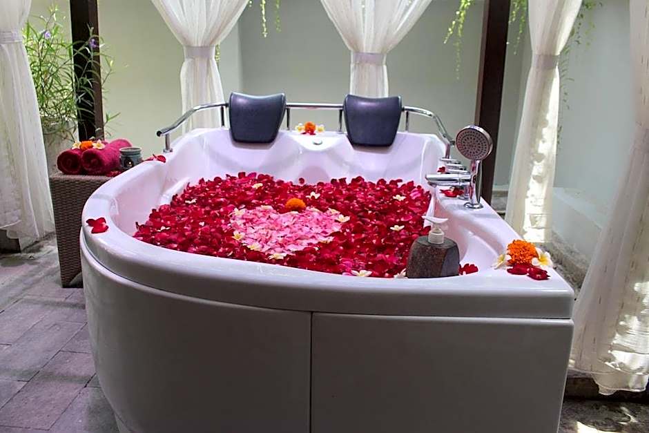 B Hotel Bali & Spa