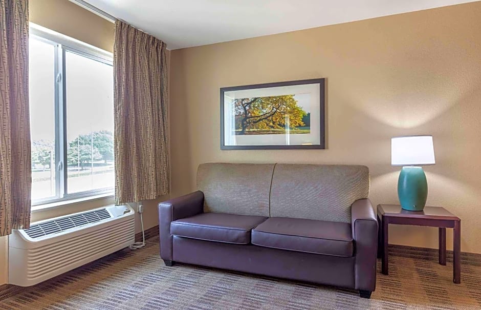 Extended Stay America Suites - San Rafael - Francisco Blvd. East